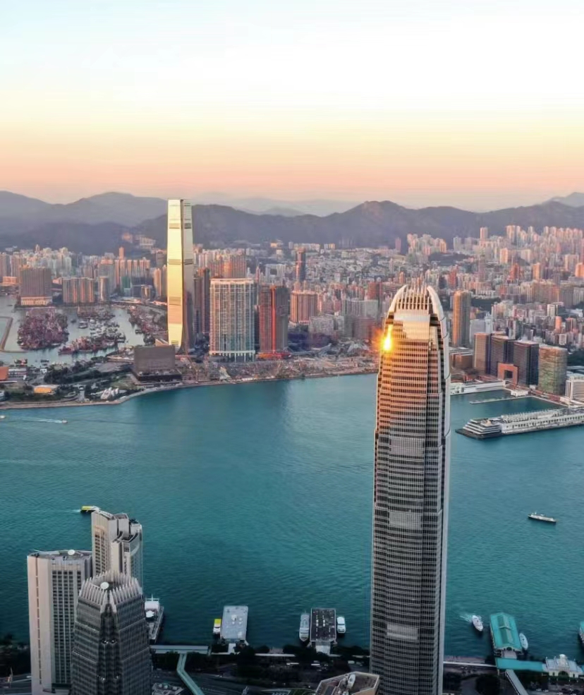 影响香港投资移民转永久居民身份的因素有哪些？